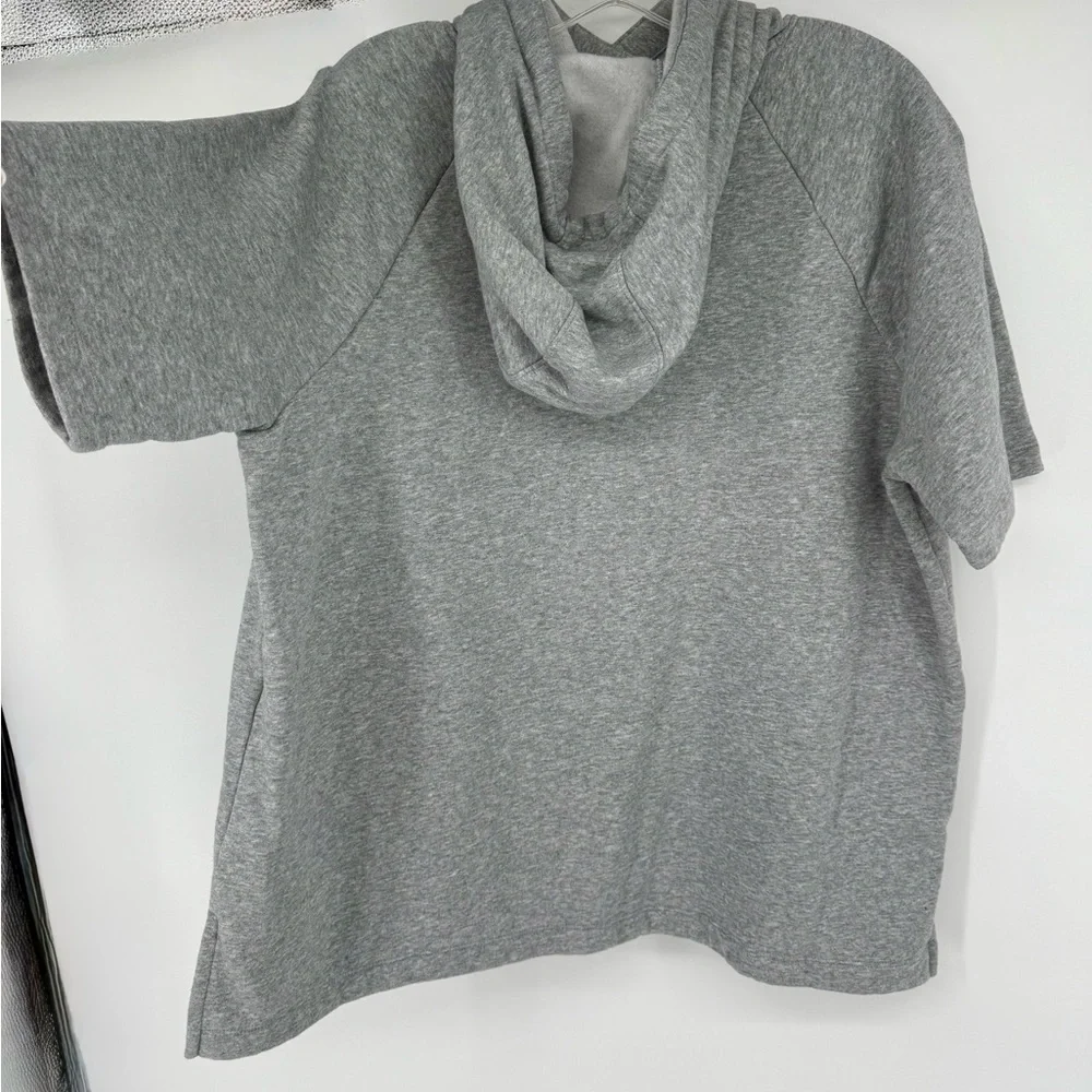 Under Armour Heather Gray Hoodie with Black Logo - Picture 6 of 6